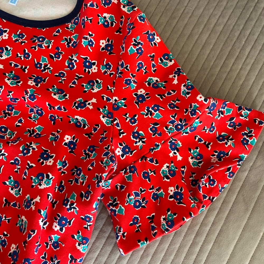 Draper James Coral Floral Ruffle Sleeve Blouse with Navy Trim - Picture 9 of 9
